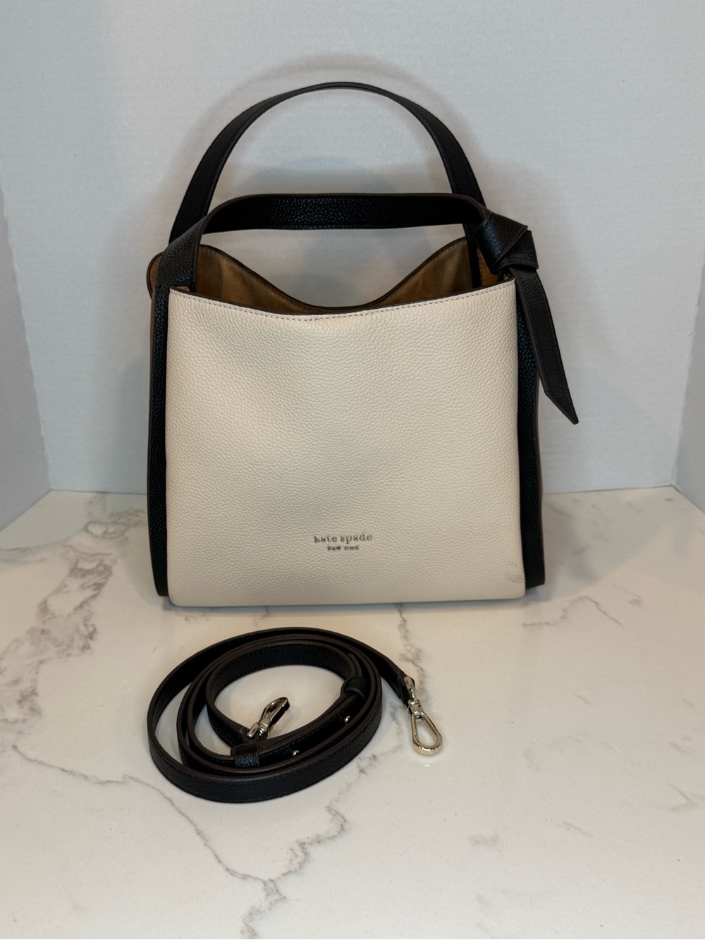 Kate spade Black and Cream Pebbled Leather Shoulder Bag with Detachable Strap